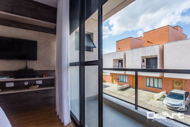 Imagem Sobrado com 3 Quartos à Venda, 141 m² em Atuba - Curitiba Imagem Sobrado com 3 Quartos à Venda, 141 m² em Atuba - Curitiba