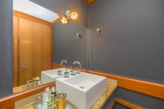 Imagem Apartamento com 3 Quartos à Venda, 350 m² em Rio Branco - Porto Alegre Imagem Apartamento com 3 Quartos à Venda, 350 m² em Rio Branco - Porto Alegre