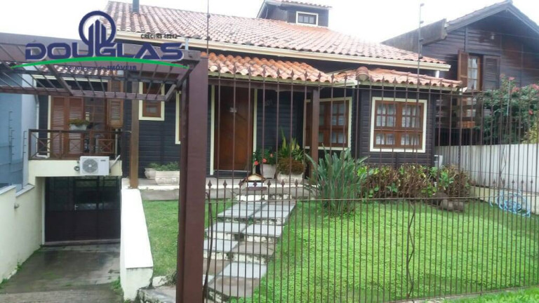 Casa com 3 Quartos à Venda, 238 m² em Viamão