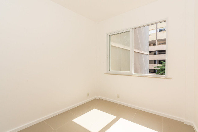 Imagem Apartamento com 1 Quarto à Venda, 43 m² em Copacabana - Rio De Janeiro Imagem Apartamento com 1 Quarto à Venda, 43 m² em Copacabana - Rio De Janeiro