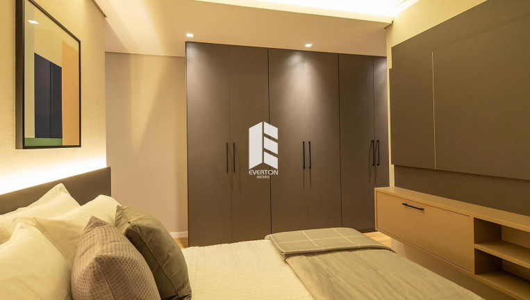 Imagem Apartamento com 3 Quartos à Venda, 189 m² em Centro - Santa Maria Imagem Apartamento com 3 Quartos à Venda, 189 m² em Centro - Santa Maria