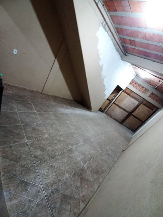 Imagem Casa com 4 Quartos à Venda, 130 m² em Vila Costa Muniz - Cubatão Imagem Casa com 4 Quartos à Venda, 130 m² em Vila Costa Muniz - Cubatão