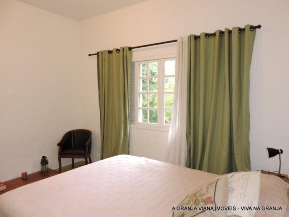 Imagem Casa com 4 Quartos à Venda, 205 m² em Granja Viana - Embu Das Artes Imagem Casa com 4 Quartos à Venda, 205 m² em Granja Viana - Embu Das Artes