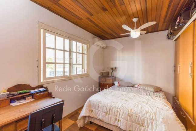 Imagem Casa com 3 Quartos à Venda, 250 m² em Menino Deus - Porto Alegre Imagem Casa com 3 Quartos à Venda, 250 m² em Menino Deus - Porto Alegre