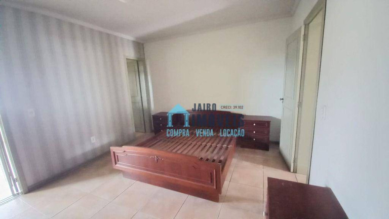 Imagem Sobrado com 3 Quartos à Venda, 180 m² em Centro - Tramandaí