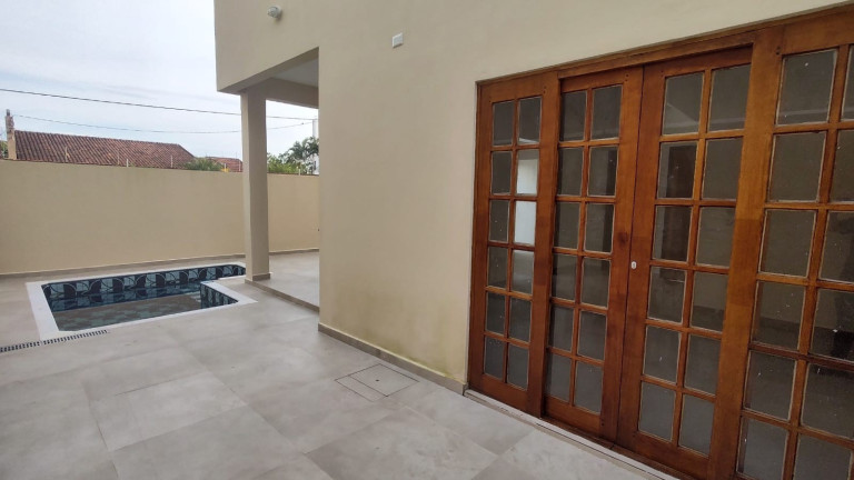 Imagem Imóvel com 3 Quartos à Venda, 87 m² em Balneário Tupy - Itanhaém Imagem Imóvel com 3 Quartos à Venda, 87 m² em Balneário Tupy - Itanhaém