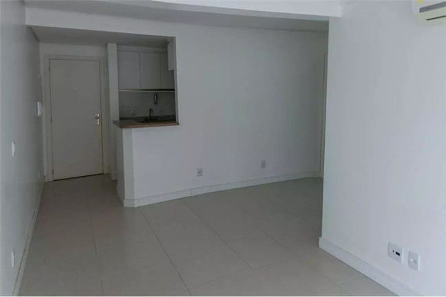 Imagem Imóvel com 2 Quartos à Venda, em Santana - Porto Alegre Imagem Imóvel com 2 Quartos à Venda, em Santana - Porto Alegre