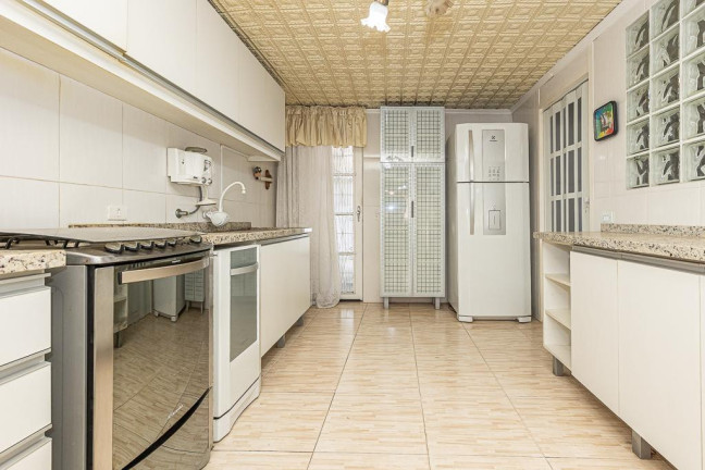 Imagem Casa com 3 Quartos à Venda, 225 m² em Seminário - Curitiba Imagem Casa com 3 Quartos à Venda, 225 m² em Seminário - Curitiba