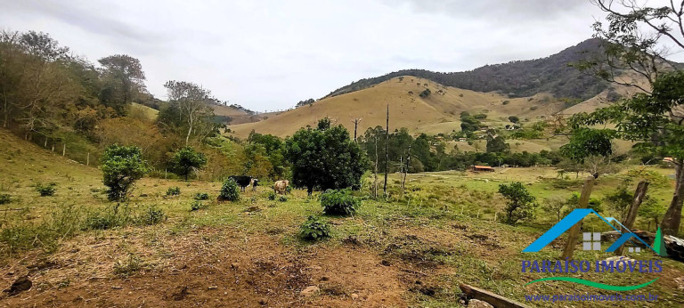 Chácara com 2 Quartos à Venda, 48 m² em Centro - Sapucaí-mirim