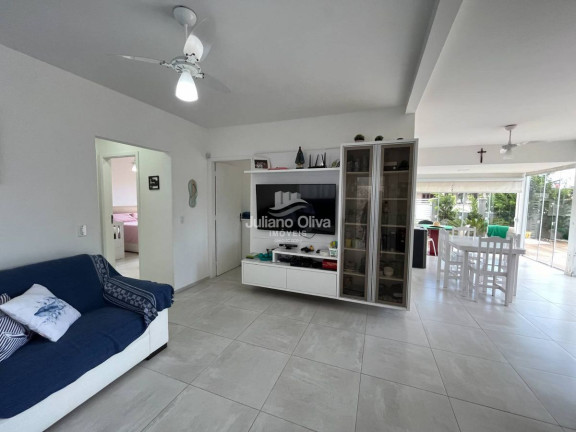 Imagem Casa com 3 Quartos à Venda, 99 m² em Barra Do Sai - Itapoá