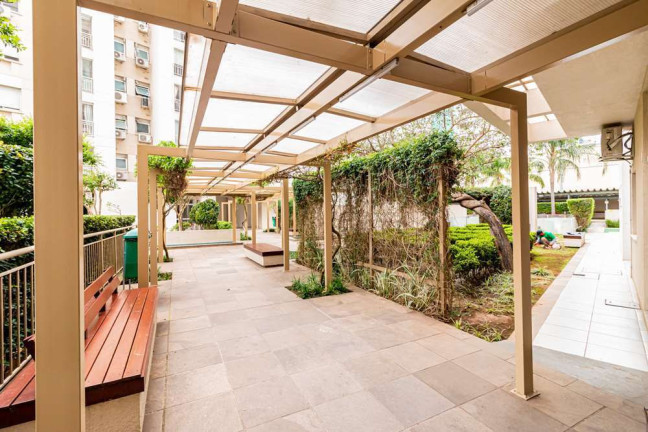Imagem Imóvel com 3 Quartos à Venda,  em Passo Da Areia - Porto Alegre