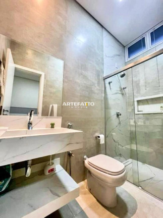 Imagem Casa com 3 Quartos à Venda, 300 m² Imagem Casa com 3 Quartos à Venda, 300 m²