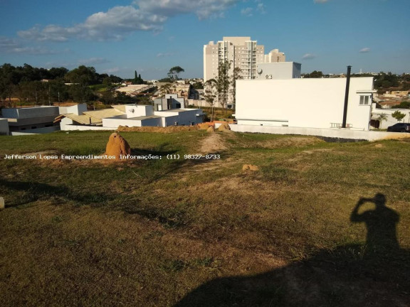 Terreno à Venda, 360 m² em Condomínio Central Parque - Salto