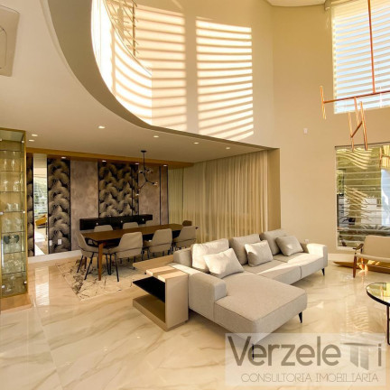 Imagem Casa com 4 Quartos à Venda, 634 m² em Barra - Balneário Camboriú