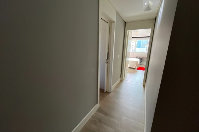 Imagem Imóvel com 3 Quartos à Venda, 163 m² em Centro - Balneário Camboriú Imagem Imóvel com 3 Quartos à Venda, 163 m² em Centro - Balneário Camboriú