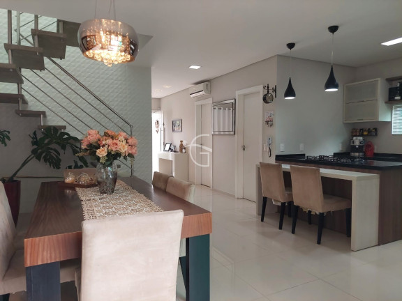 Imagem Casa com 3 Quartos à Venda,  em Floresta - Joinville