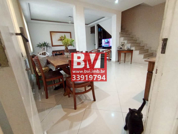 Imagem Casa com 2 Quartos à Venda, 90 m² em Vista Alegre - Rio De Janeiro