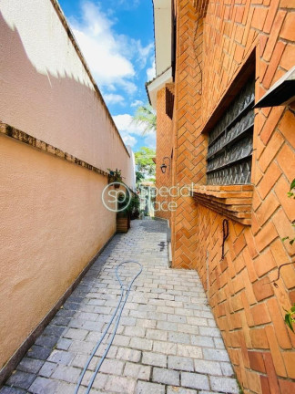 Imagem Casa com 6 Quartos à Venda, 700 m² em Morumbi - São Paulo Imagem Casa com 6 Quartos à Venda, 700 m² em Morumbi - São Paulo