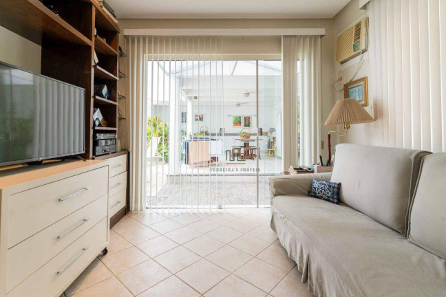 Imagem Casa com 4 Quartos à Venda, 260 m² em São Francisco - Niterói Imagem Casa com 4 Quartos à Venda, 260 m² em São Francisco - Niterói