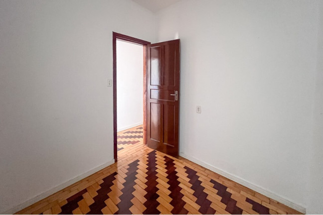 Imagem Apartamento com 4 Quartos à Venda, 94 m² em Navegantes - Porto Alegre Imagem Apartamento com 4 Quartos à Venda, 94 m² em Navegantes - Porto Alegre