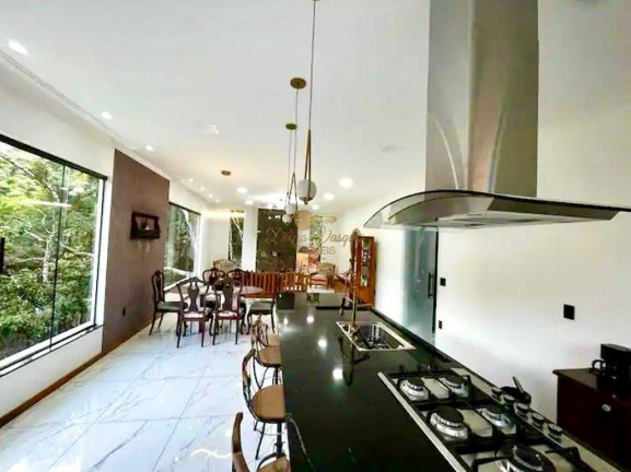 Imagem Casa com 3 Quartos à Venda, 250 m² em Albuquerque - Teresópolis