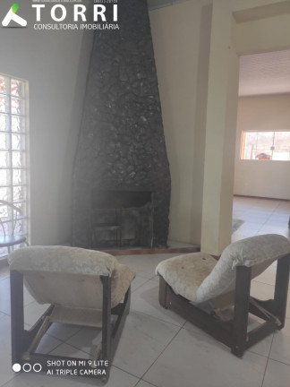 Imagem Imóvel com 4 Quartos à Venda, em Piraporinha - Salto De Pirapora Imagem Imóvel com 4 Quartos à Venda, em Piraporinha - Salto De Pirapora