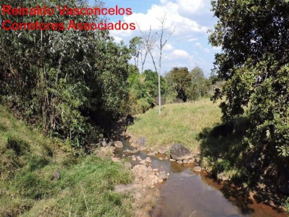 Imagem Imóvel com 3 Quartos à Venda, 3.872.000 m² em Passa Vinte - Cruzeiro Imagem Imóvel com 3 Quartos à Venda, 3.872.000 m² em Passa Vinte - Cruzeiro