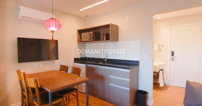 Imagem Imóvel com 1 Quarto à Venda, 37 m² em Região De Capivari - Campos Do Jordão Imagem Imóvel com 1 Quarto à Venda, 37 m² em Região De Capivari - Campos Do Jordão