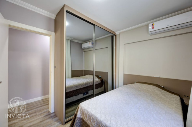 Imagem Apartamento com 3 Quartos à Venda, 135 m² em Centro - Balneário Camboriú Imagem Apartamento com 3 Quartos à Venda, 135 m² em Centro - Balneário Camboriú
