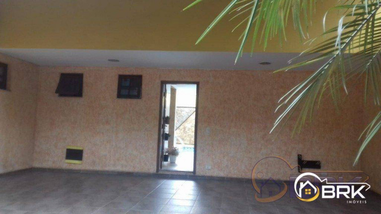 Imagem Sobrado com 3 Quartos à Venda, 396 m² em Vila Galvão - Guarulhos Imagem Sobrado com 3 Quartos à Venda, 396 m² em Vila Galvão - Guarulhos