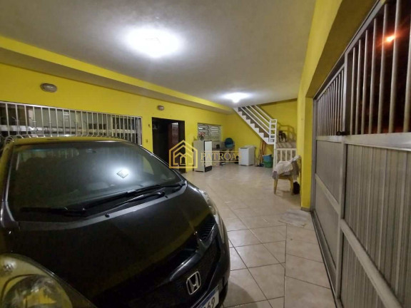 Imagem Casa com 2 Quartos à Venda, 195 m² em Vila Guaraciaba - Santo André Imagem Casa com 2 Quartos à Venda, 195 m² em Vila Guaraciaba - Santo André