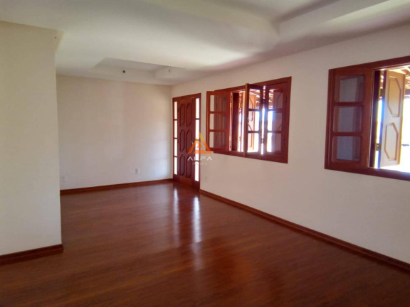 Imagem Casa com 3 Quartos à Venda, 185 m² Imagem Casa com 3 Quartos à Venda, 185 m²