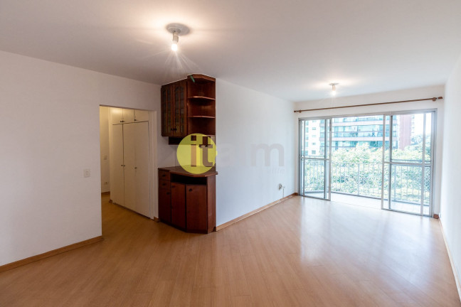 Apartamento com 3 Quartos para Alugar, 95 m² em Campo Belo - São Paulo