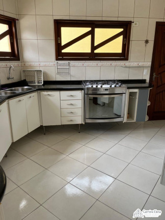 Imagem Sobrado com 6 Quartos à Venda, 375 m² em Centro - Ubatuba