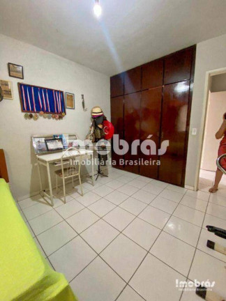 Imagem Casa com 3 Quartos à Venda, 230 m² em Cidade Dos Funcionários - Fortaleza Imagem Casa com 3 Quartos à Venda, 230 m² em Cidade Dos Funcionários - Fortaleza