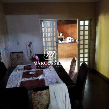 Imagem Casa com 4 Quartos à Venda, 256 m² em Luizote De Freitas - Uberlândia Imagem Casa com 4 Quartos à Venda, 256 m² em Luizote De Freitas - Uberlândia