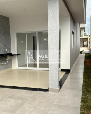 Imagem Casa com 3 Quartos à Venda, 250 m² em Parque Residencial Maria Elmira - Caçapava Imagem Casa com 3 Quartos à Venda, 250 m² em Parque Residencial Maria Elmira - Caçapava