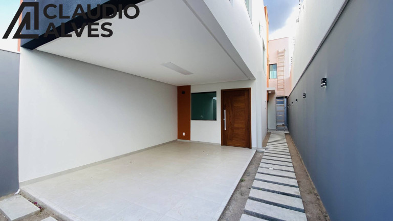 Imagem Casa com 3 Quartos à Venda, 132 m² em Mangabeira - Feira De Santana
