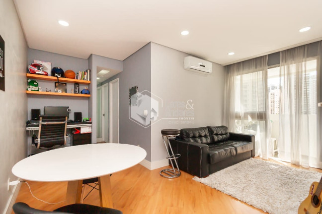 Imagem Apartamento com 2 Quartos à Venda, 60 m² em Moema - São Paulo