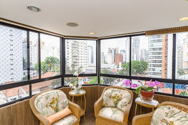 Imagem Apartamento com 4 Quartos à Venda, 202 m² em Moema - São Paulo