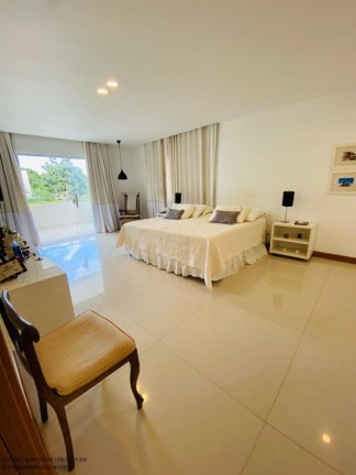 Imagem Casa com 6 Quartos à Venda, 1.300 m² em Portão - Lauro De Freitas Imagem Casa com 6 Quartos à Venda, 1.300 m² em Portão - Lauro De Freitas