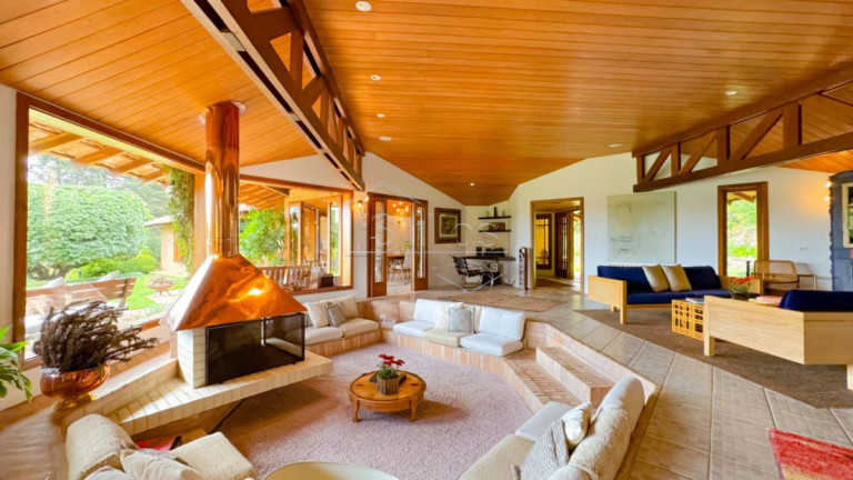Imagem Casa de Condomínio com 8 Quartos à Venda, 1.140 m² em Capivari - Campos Do Jordão Imagem Casa de Condomínio com 8 Quartos à Venda, 1.140 m² em Capivari - Campos Do Jordão