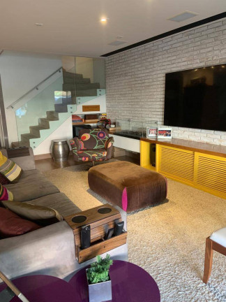 Imagem Casa com 3 Quartos à Venda, 230 m² em Alphaville - Santana De Parnaíba Imagem Casa com 3 Quartos à Venda, 230 m² em Alphaville - Santana De Parnaíba