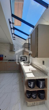 Imagem Casa com 3 Quartos à Venda, 225 m² em Parque Das Nações - Poços De Caldas Imagem Casa com 3 Quartos à Venda, 225 m² em Parque Das Nações - Poços De Caldas