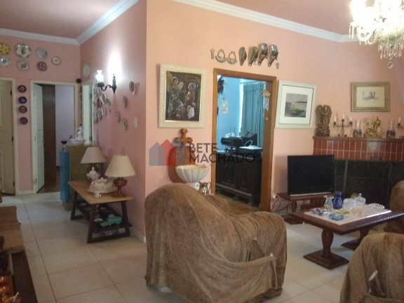 Imagem Casa com 3 Quartos à Venda, 1.010 m² em Albuquerque - Teresópolis Imagem Casa com 3 Quartos à Venda, 1.010 m² em Albuquerque - Teresópolis