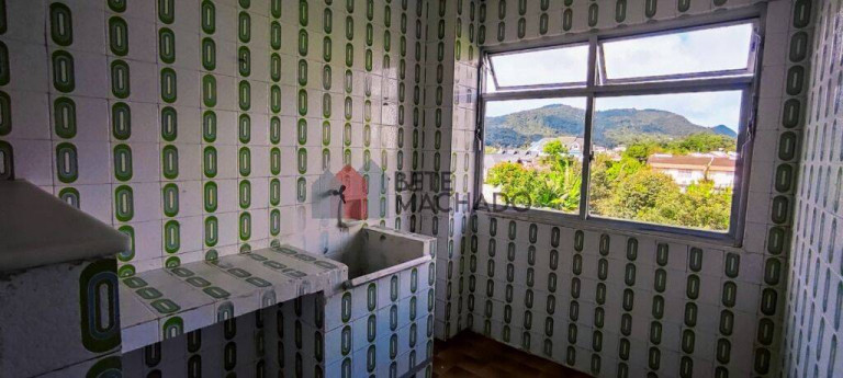 Imagem Apartamento com 2 Quartos para Alugar, 89 m² em Alto - Teresópolis
