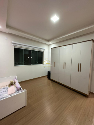 Imagem Casa com 4 Quartos à Venda, 260 m² em Jacaraipe - Serra