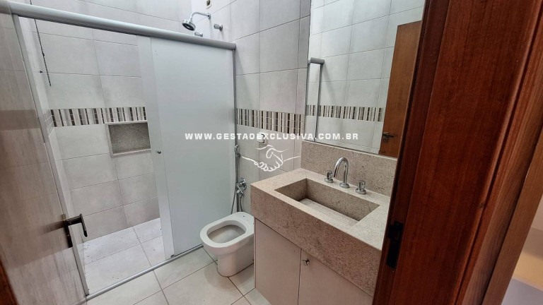Imagem Casa com 4 Quartos à Venda, 274 m² em Itatiba