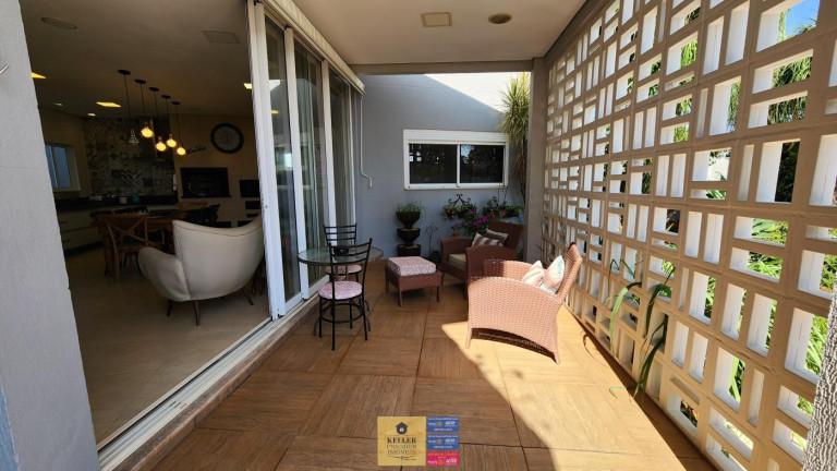 Imagem Casa com 4 Quartos à Venda, 325 m² em Vila A - Foz Do Iguaçu