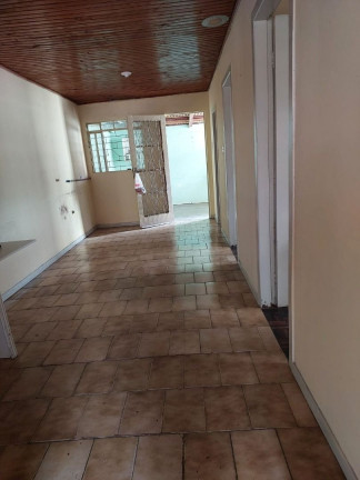 Imagem Casa com 3 Quartos à Venda, 70 m² em Pinheirinho - Curitiba Imagem Casa com 3 Quartos à Venda, 70 m² em Pinheirinho - Curitiba